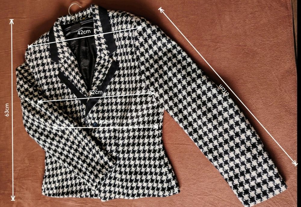 Sacou dama carouri lana