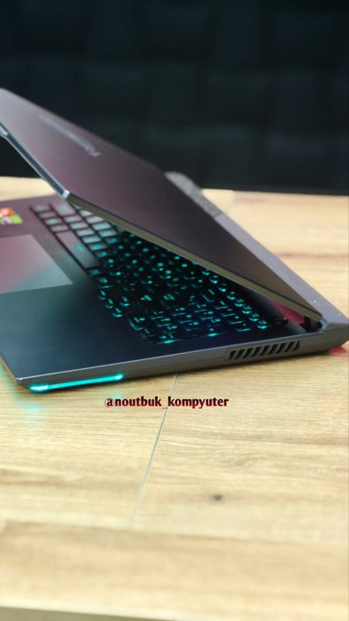 Мощный игровой  Asus Rog Strix