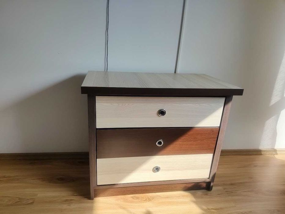 Dormitor cu dressing, pat si comoda