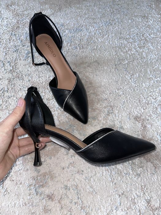 Туфли черные элегантные