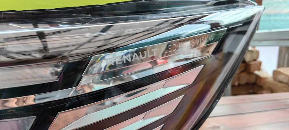 Ляв фар за Renault Trafic Full LED / Рено Трафик Фул ЛЕД