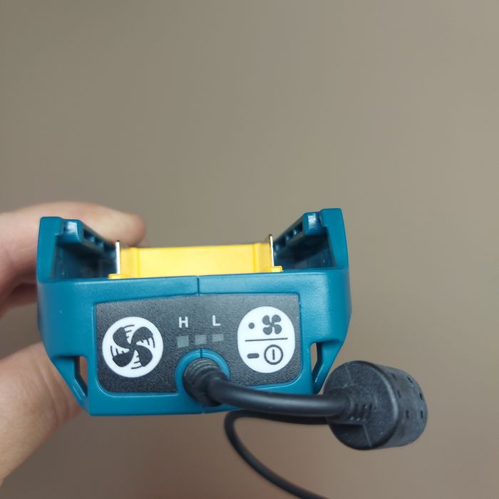 USB адаптери Makita ADP05, ADP08 и 198634-2