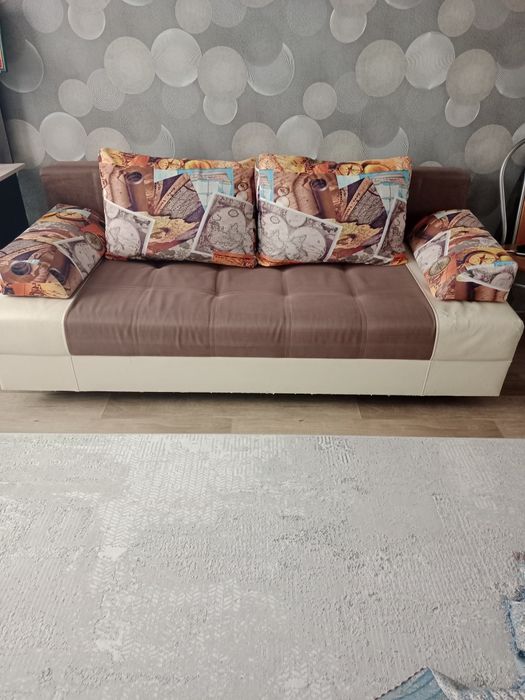 Продам диван книжка