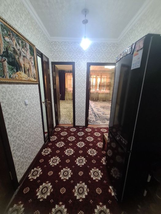 Navoiy shaxar Zulfiya 7 da kvartira sotiladi