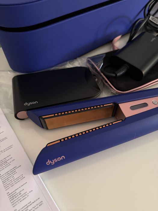 Преса за коса Dyson Corrale