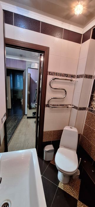 Срочно  продам  3 комнатную  центр