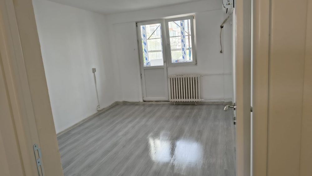 Proprietar | 2 Camere Decomandat, 43 mp – Teiul Doamnei, Facultatea de Construcții – Etaj 6