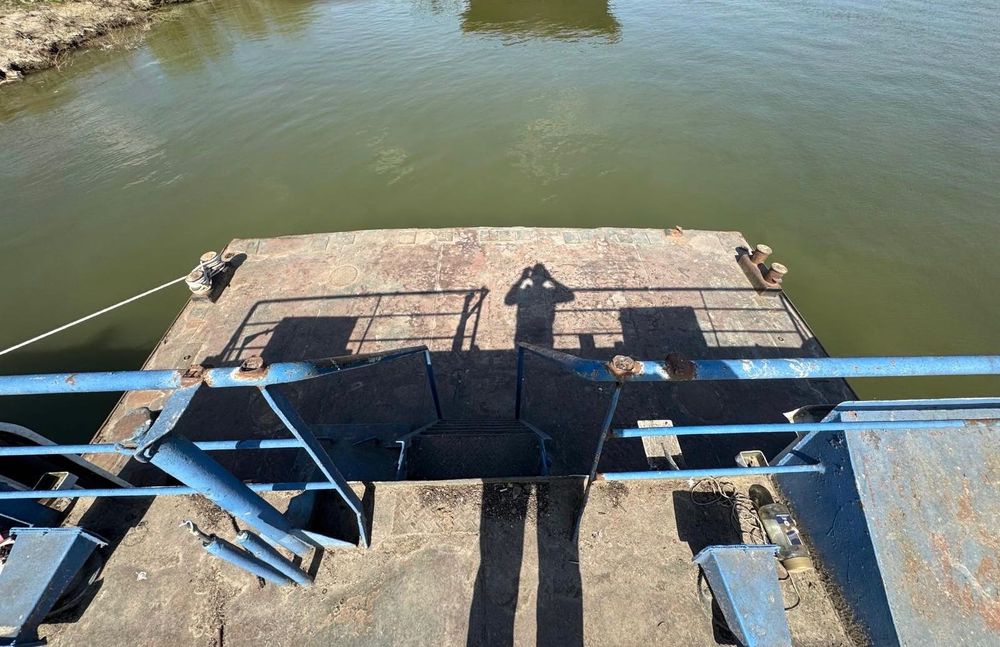 Ponton de acostare /Construcție plutitoare