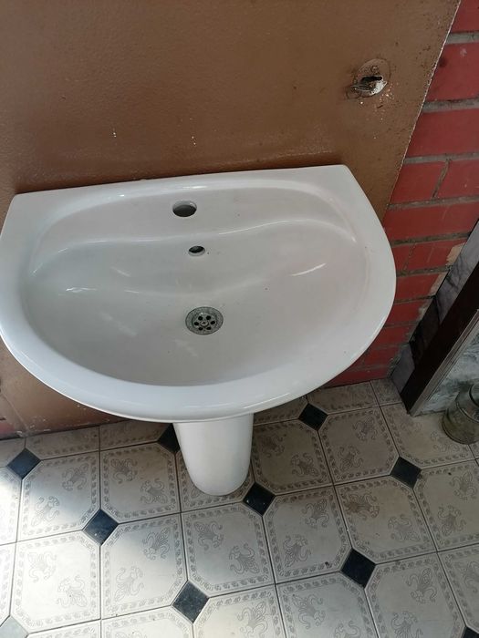 Продам раковину новую