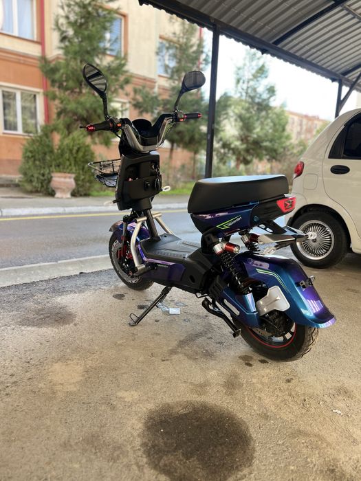 Электроскутер 72u