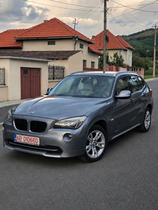 BMW X1 2011 — imagine 2