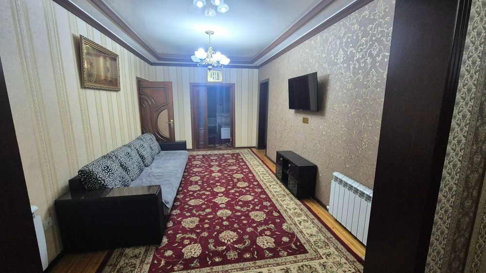 Сдам в аренду 5-ти комнатную.Тахтапуль.Динамо.