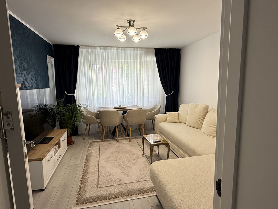 Apartament 3 camere - 1  Mai - Insula - Facultatea de Medicina