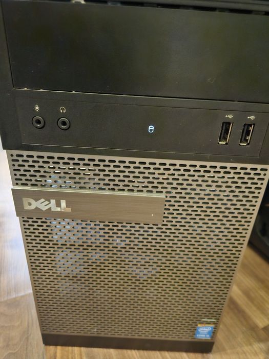 Desktop Dell procesor I5 ssd 256 16 gb ram foarte silentios