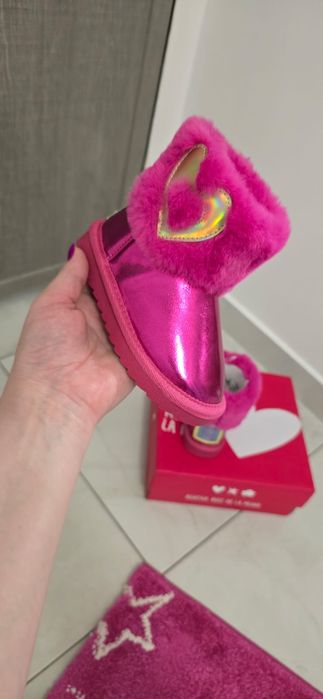Ghete îmblănite fete fuchsia mărimea 25 (interior 13,8 cm)