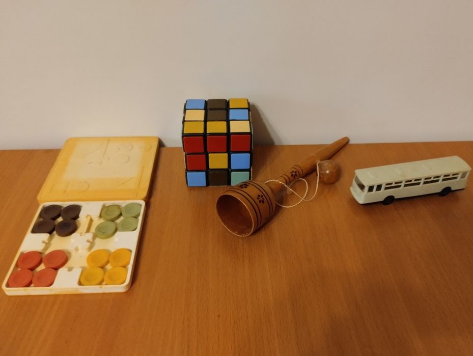 Советские игрушки ,маска, графин, плащ