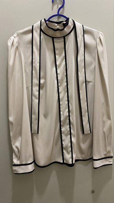 Блузы и пиджак новые