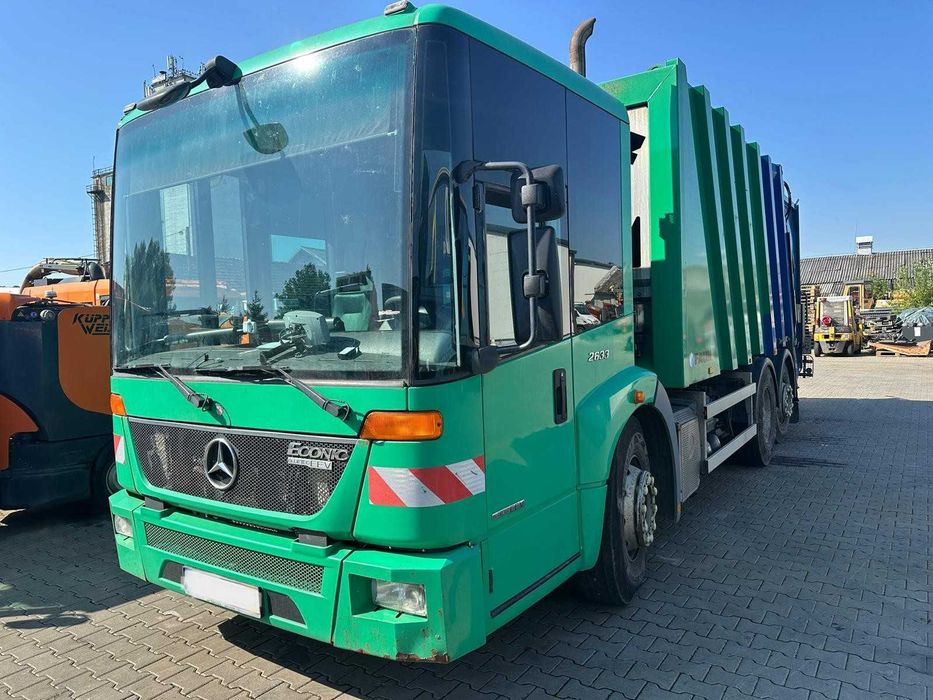 Autoutilitara Gunoiera Mercedes Econic 2633