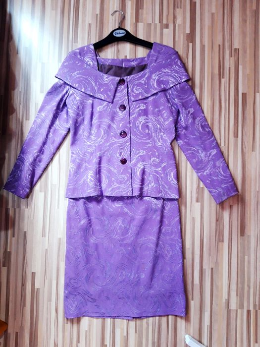 Costum mov cu imprimeu argintiu din 2 piese