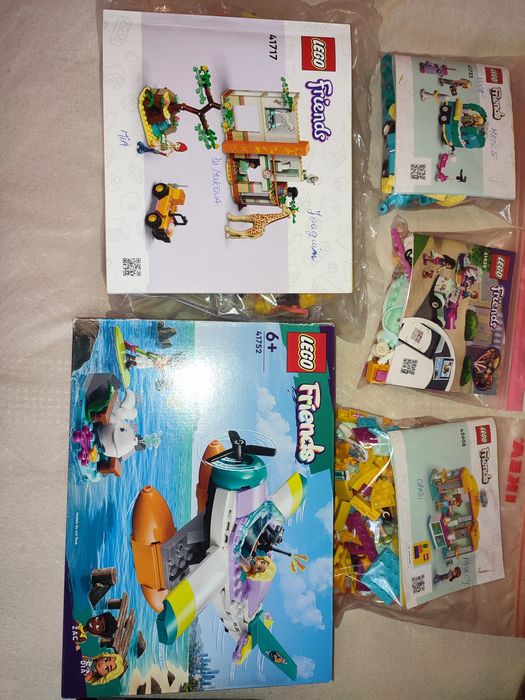 Vând LEGO mai multe modele