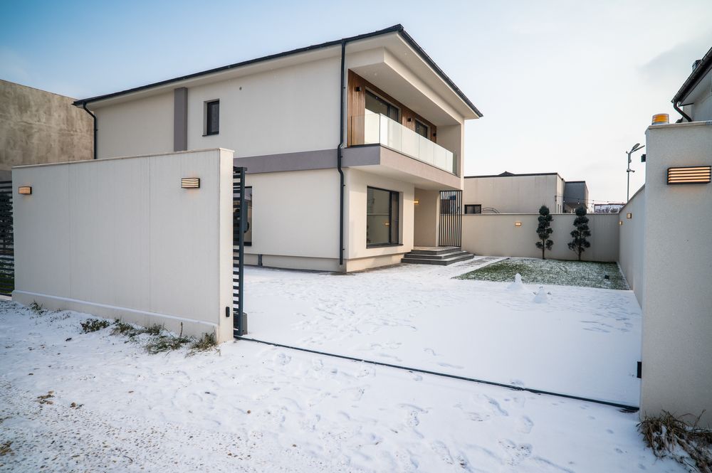 Casa moderna premium Ford, eficienta energetic, complet finisata