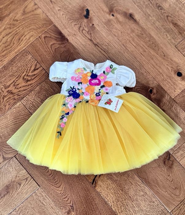 Rochita tutu, ocazie sau botez