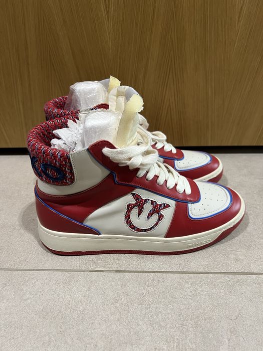 Маратонки Pinko.