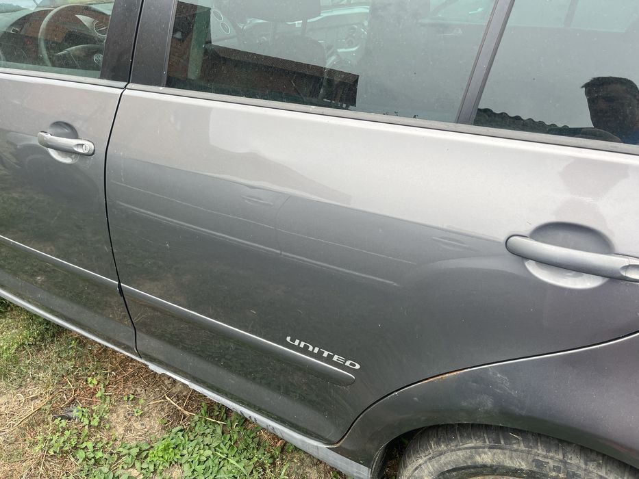 Usa ,portiera , stanga spate vw golf 5 Plus