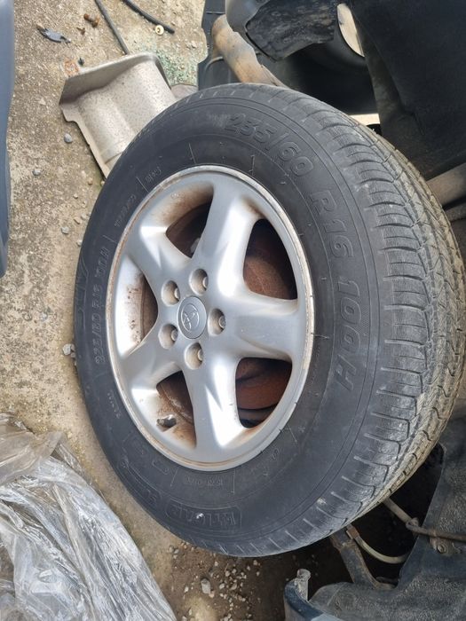 Резервна гума за Toyota Rav 4 235/60/16