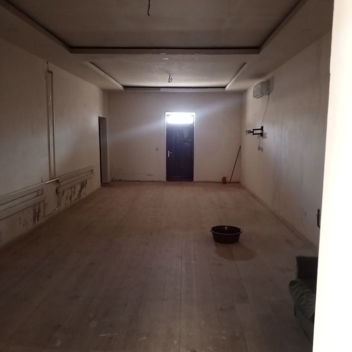 Uy sotiladi 18 soʻtiq sharlavuq