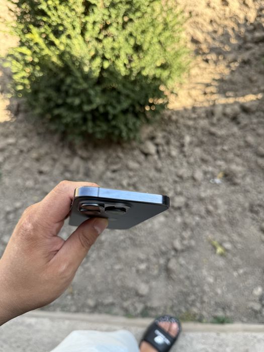 iPhone 15 Pro CH/A 128 GB Dual sim