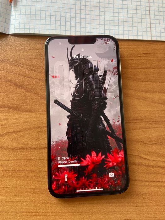 Продам айфон 13 про