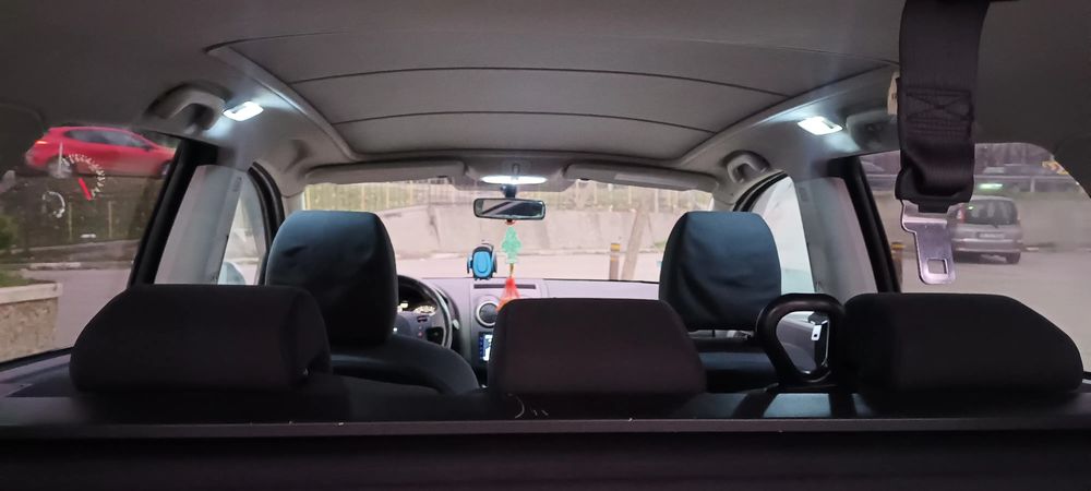 Vând Nissan Qashqai +2  J10