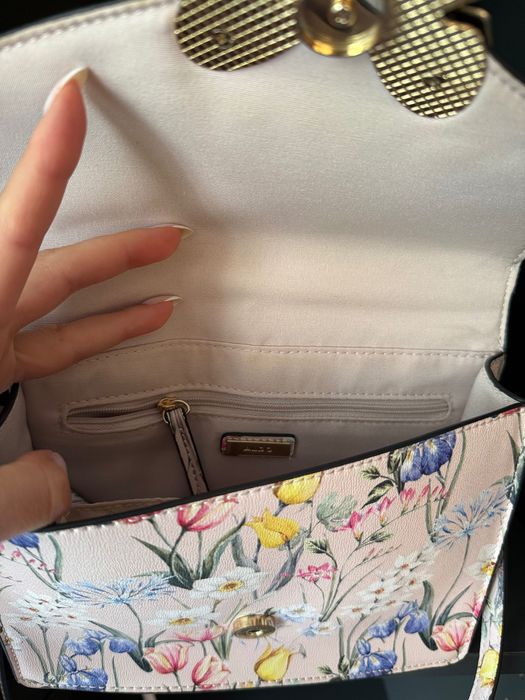 Цветна чанта Aldo с пеперуда