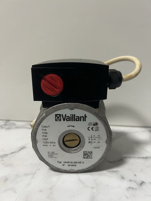 Pompa recirculara vaillant in stare perfecta de fuctionare