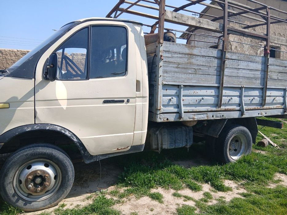 Газел срочно сотилади. Каттақўрғон