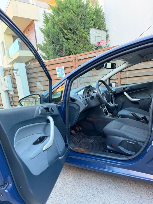 Ford Fiesta 2010 1.6 TDCI 85 CP Pachet Titanium