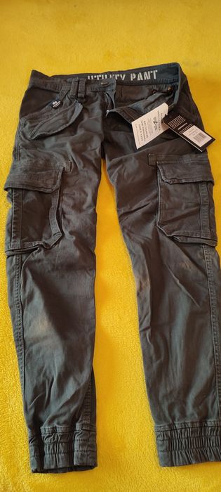 Pantaloni cargo Alpha industries