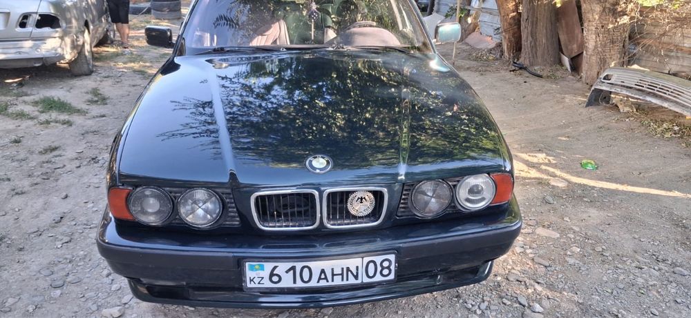 Продам машину бенве Е34