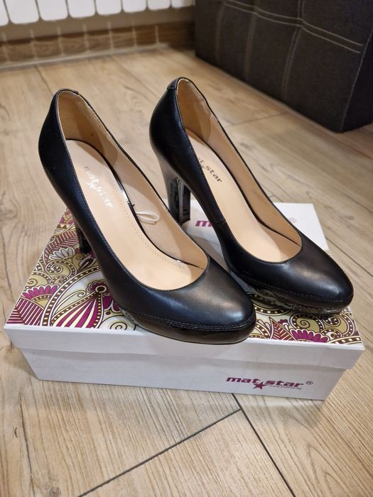 Дамски обувки на ток - нови