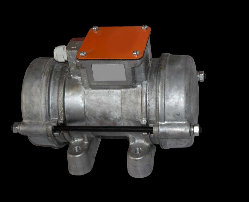 Вибратор площадочный