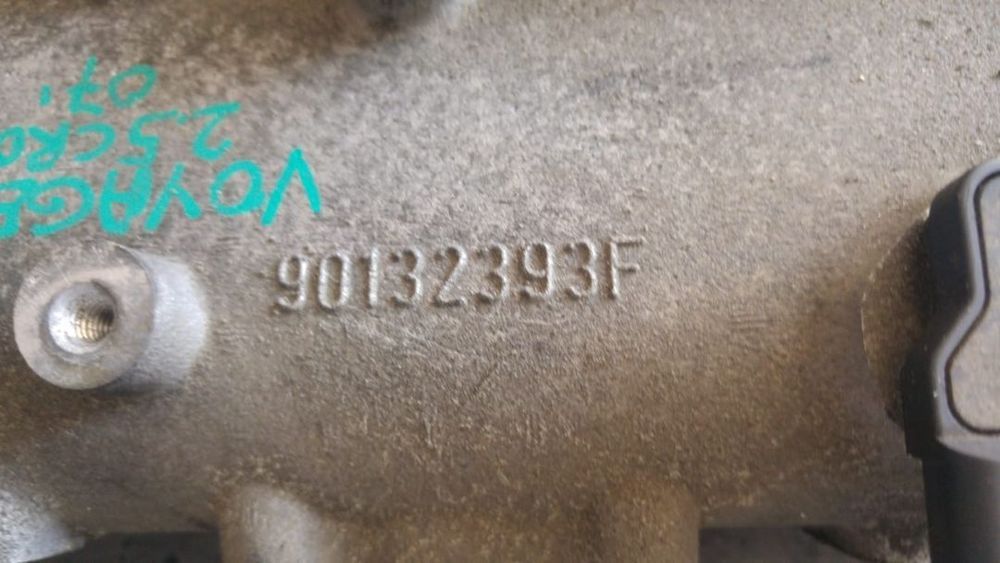 capac chiulasa cu ax came 2.5 crd  chrysler voyager 4  enj  90132393f