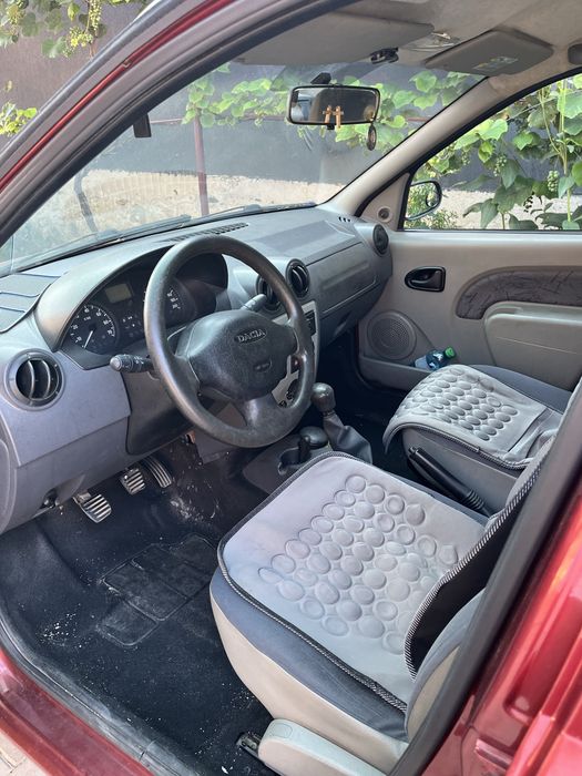 Vând Dacia Logan 1.4