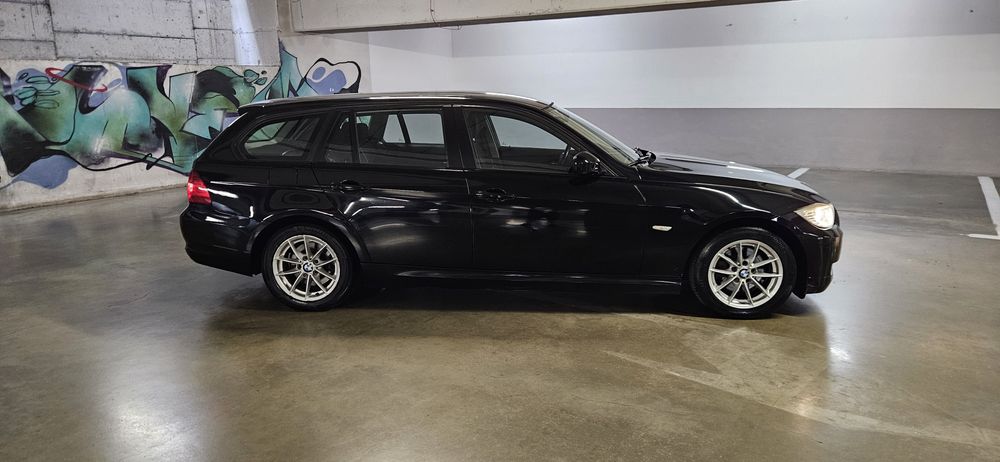 BMW 3 Series 2012 — imagine 3