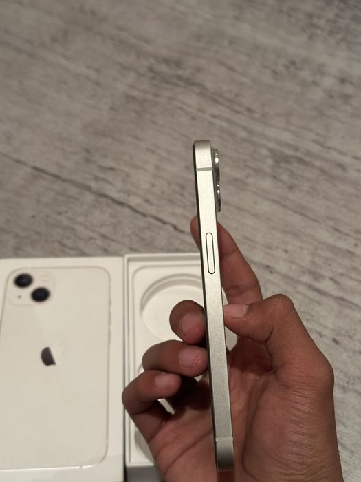 iPhone 13 256gb White