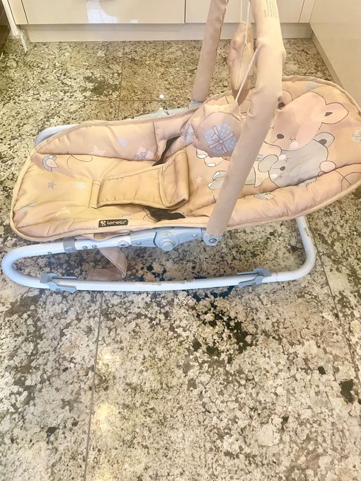 Бебешки шезлонг/ люлка