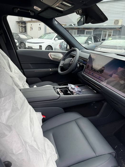 Lynk & Co-900-20T-Ultra 2026yil. Li 9. Denza N9 Zeekr 9X. Konkurenti.