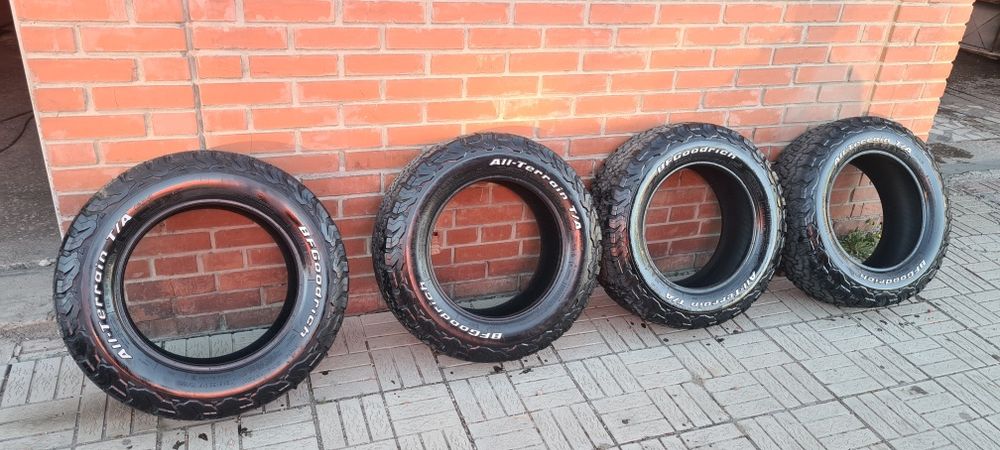 Продам шины Bf good rich комплект