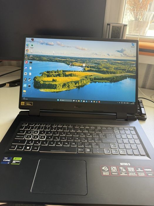 Продавам ACER Nitro 5