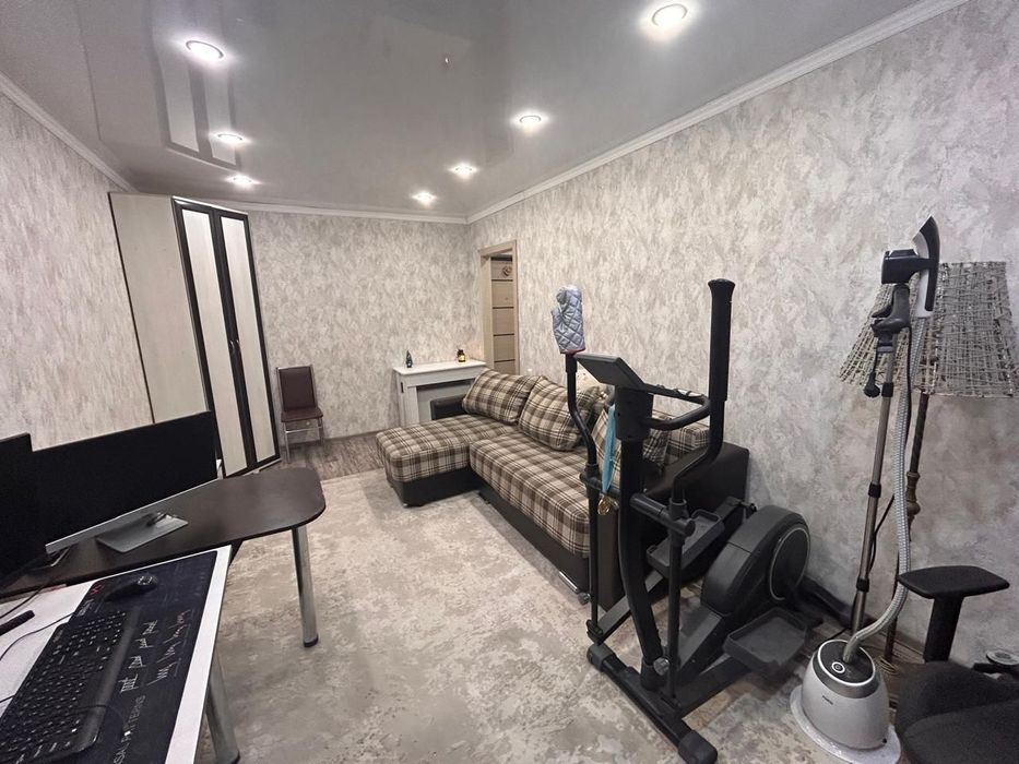 продается 1 комнатная квартира